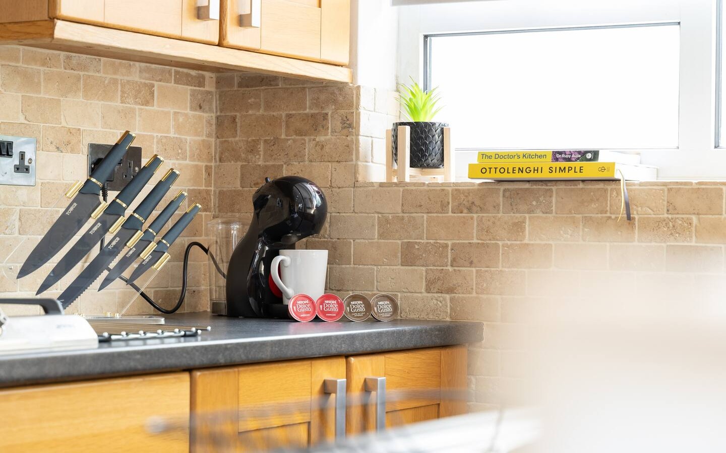 ecda28ce-c24c-46f1-a858-8b072543eede (1)